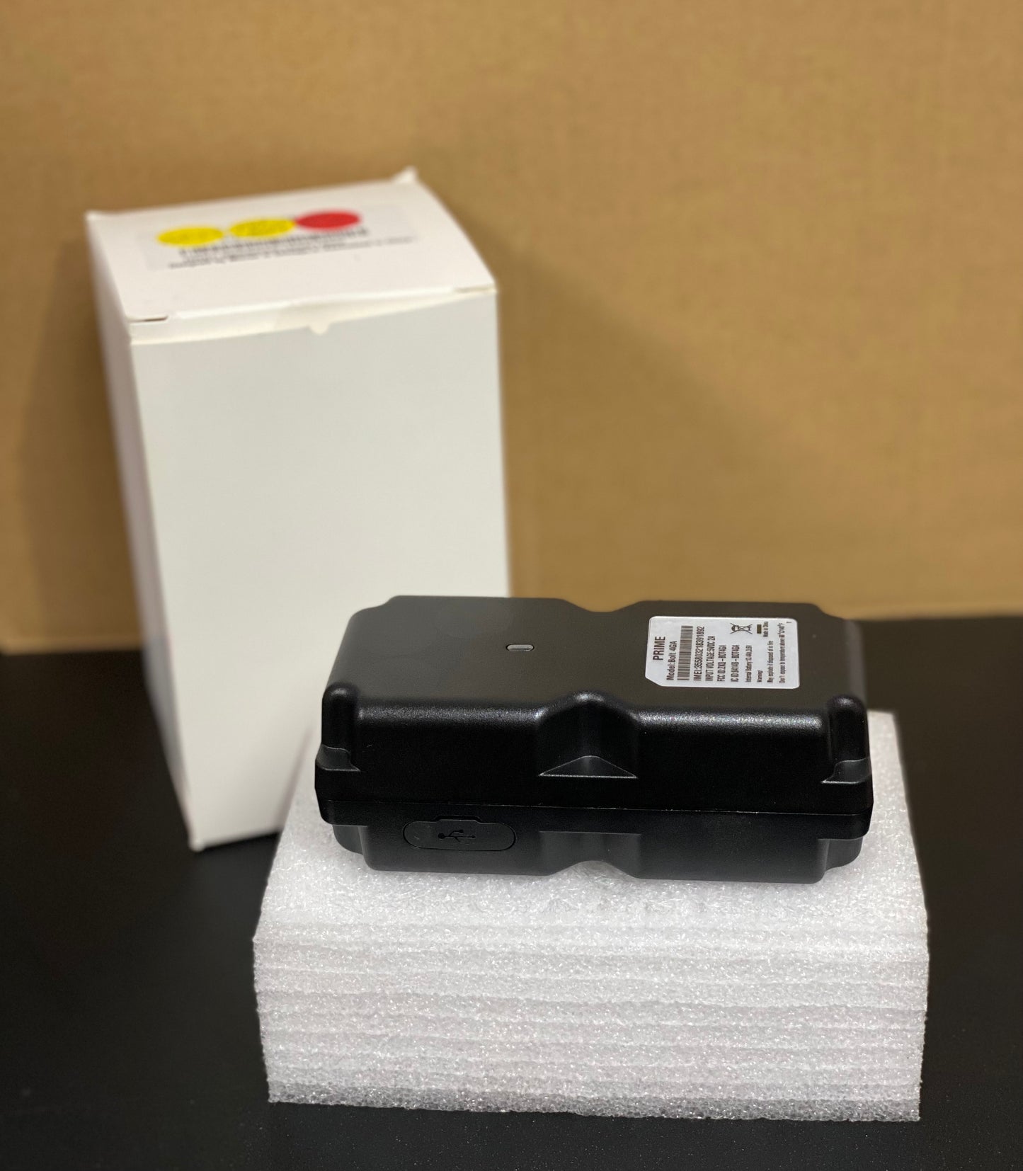 Rastreador GPS en vivo - Batería recargable de larga duración - SIN CARGOS DE SERVICIO MENSUALES - Con opciones anuales - Servicio de 1 año, 2 años o 3 años